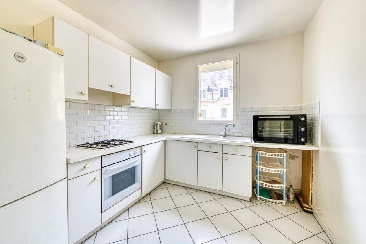 Location Chambre Double Dans Appartement - Cergy Exterior foto